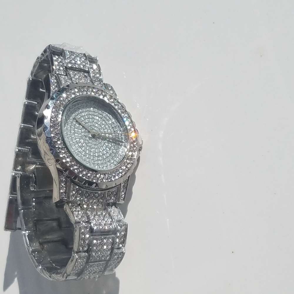 Crystal Timepiece - Picture 2 of 4